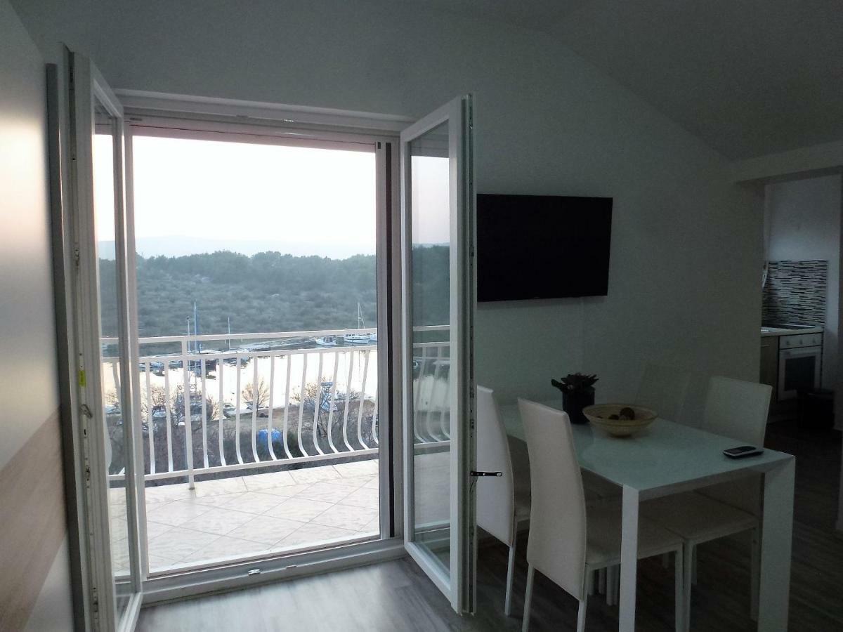 Apartmani Slavica Шибеник Экстерьер фото