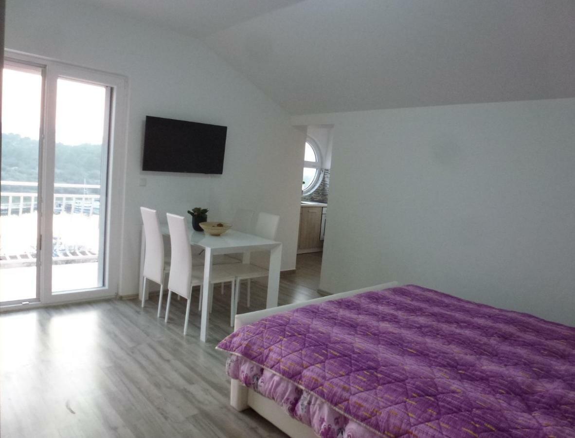 Apartmani Slavica Шибеник Экстерьер фото