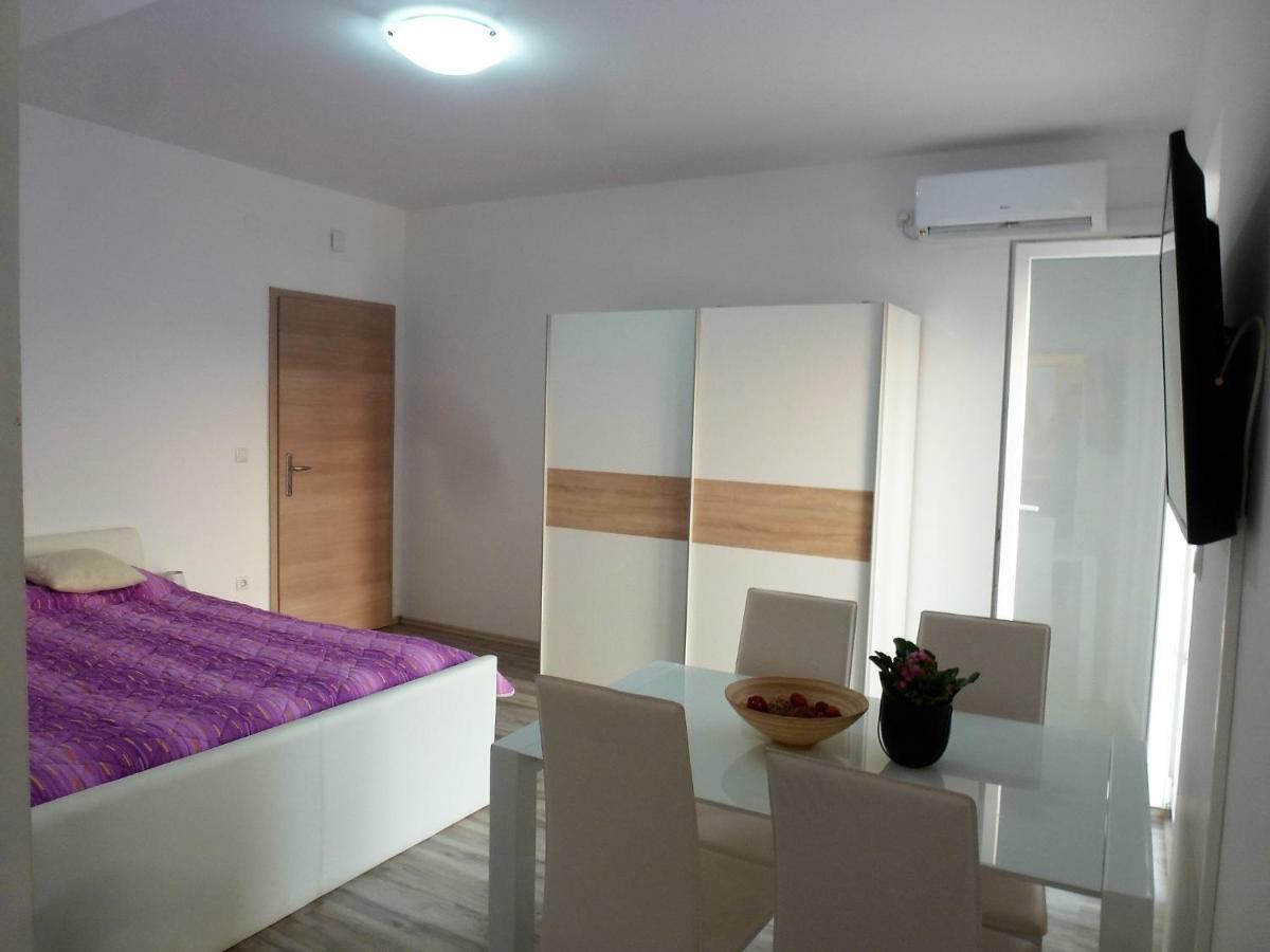 Apartmani Slavica Шибеник Экстерьер фото