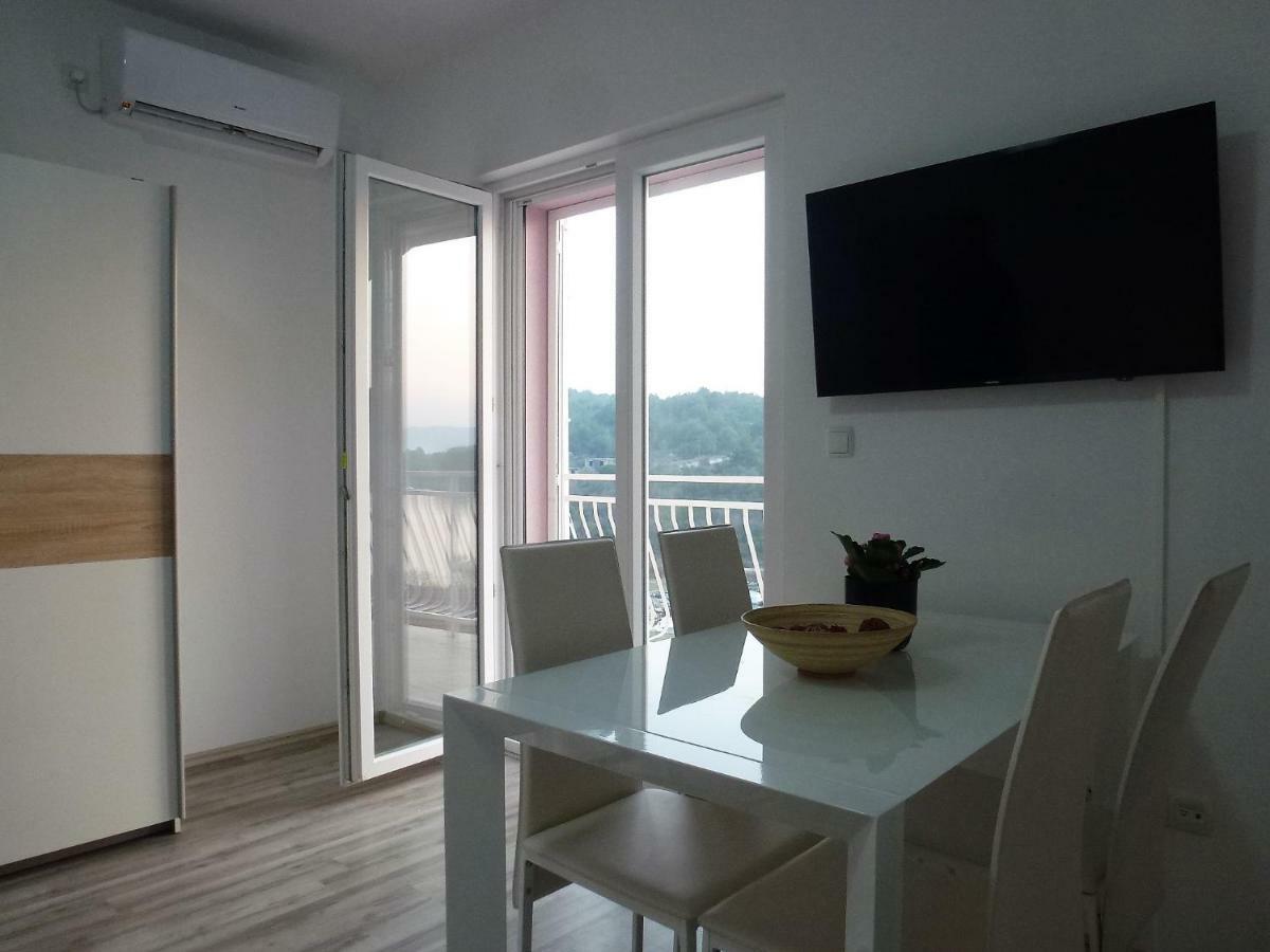 Apartmani Slavica Шибеник Экстерьер фото