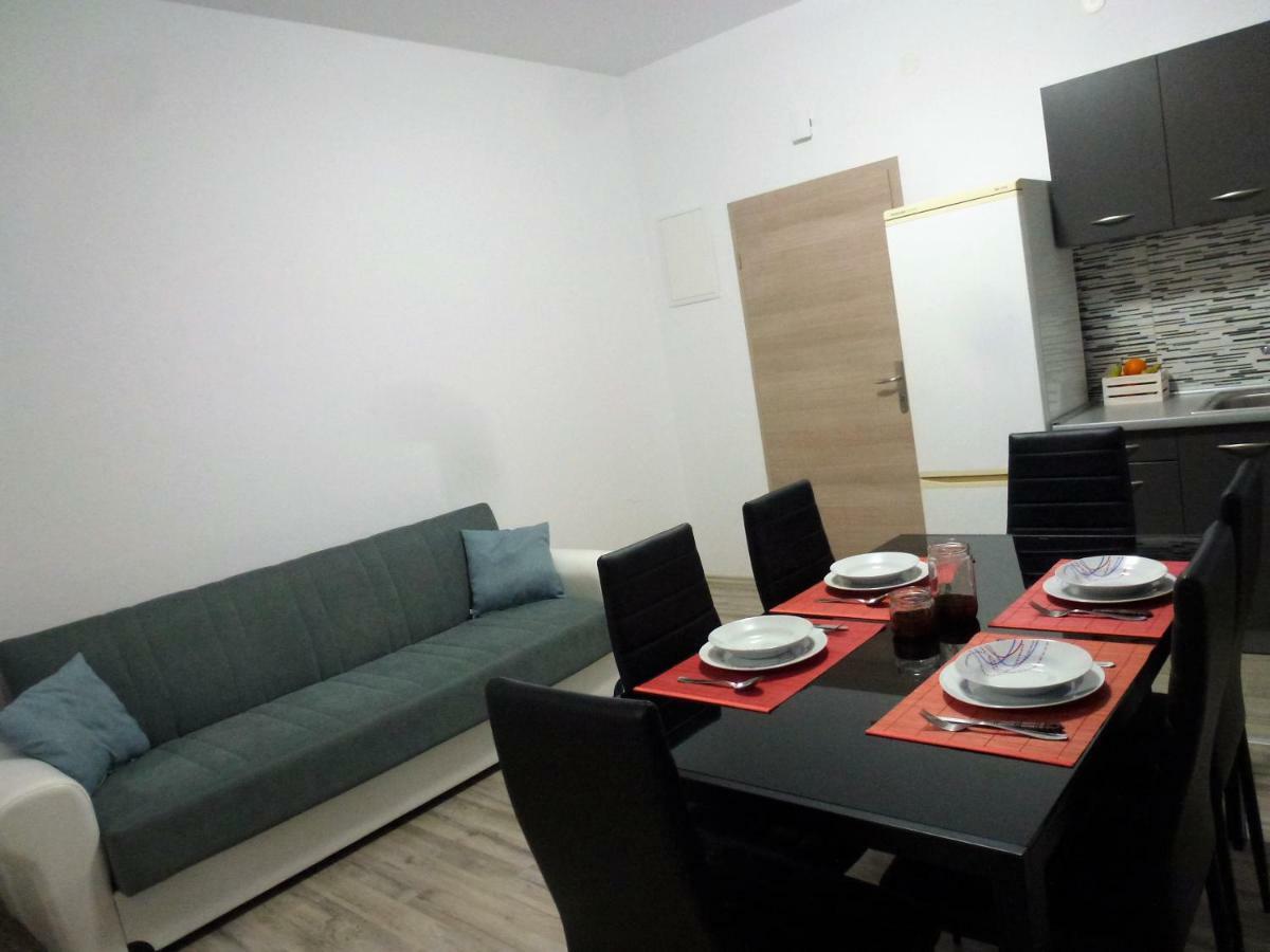 Apartmani Slavica Шибеник Экстерьер фото