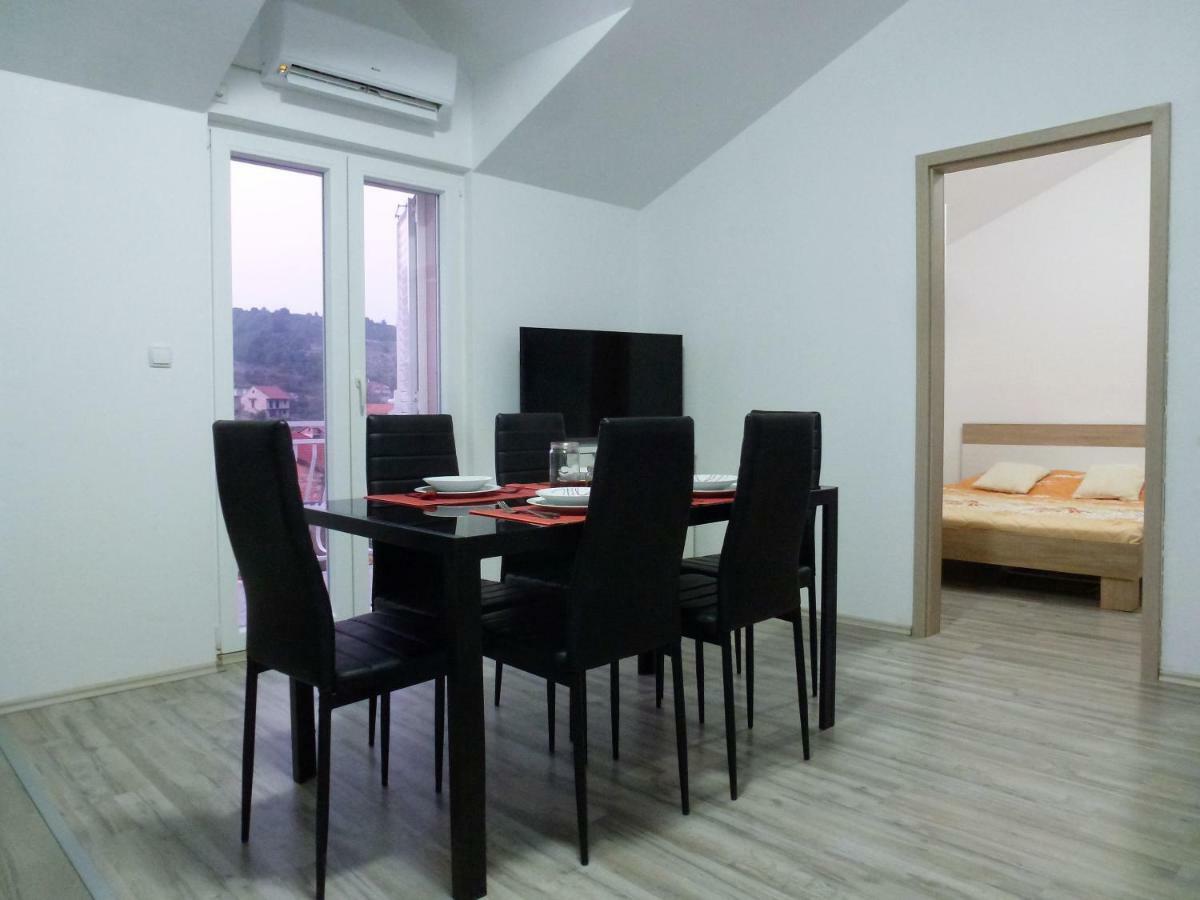 Apartmani Slavica Шибеник Экстерьер фото
